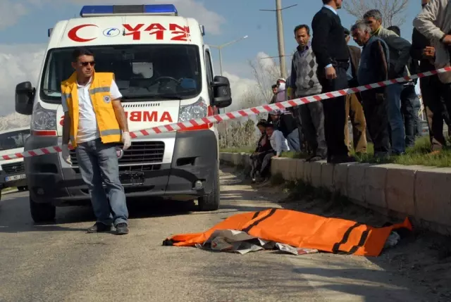 Van'da Otomobilin Çarptığı Çocuk Öldü Van'da Otomobilin Çarptığı Çocuk Öldü