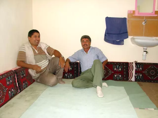 30 Yıldır Yolda Kalanları Misafir Ediyor