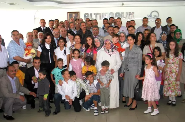 Kırkpınar Sülalesi İzmir'de Bayramlaştı Kırkpınar Sülalesi İzmir'de Bayramlaştı
