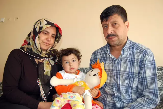 Kenger Ailesi, 14 Yıl Sonra Sahip Oldukları Kızlarının Hastalığıyla Mücadele Ediyor Kenger Ailesi, 14 Yıl Sonra Sahip Oldukları Kızlarının Hastalığıyla Mücadele Ediyor