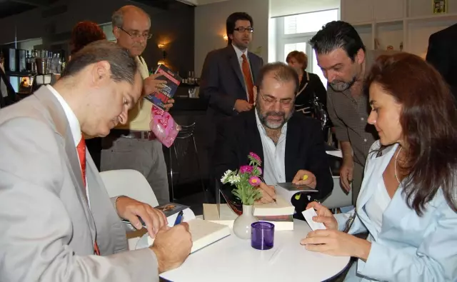 Yunanlar, 'Amerikalıların Gizli Telgrafları' Eşliğinde Kardak Krizini Tartışıyor