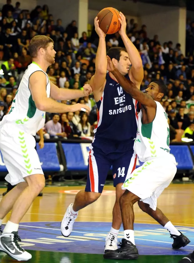Efes Pilsen İşi Zora Soktu Efes Pilsen İşi Zora Soktu
