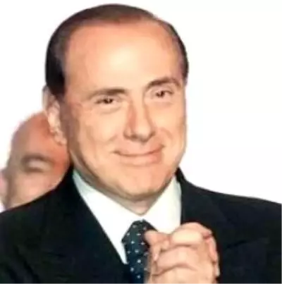 Berlusconi'den Yeni Müzik Albümü Berlusconi'den Yeni Müzik Albümü