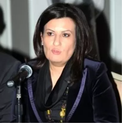 Bir Koltukta İki Müdür Krizi Bir Koltukta İki Müdür Krizi