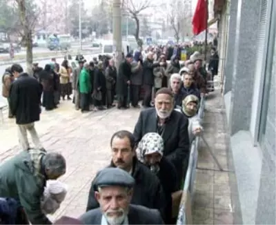 Emekli Maaşlarına Zam Müjdesi Emekli Maaşlarına Zam Müjdesi