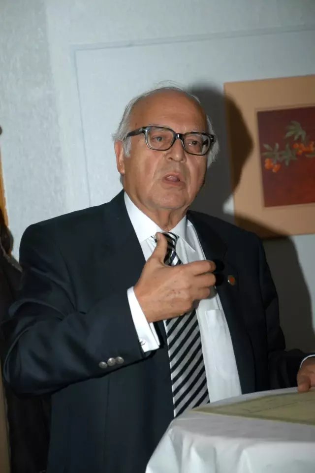 Kanadoğlu'nun Adliyedeki İfadesi Sürüyor Kanadoğlu'nun Adliyedeki İfadesi Sürüyor