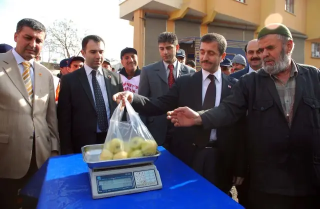 Şahinbey Belediyesi, Semt Pazarlarına Kontrol Terazisi Koydu Şahinbey Belediyesi, Semt Pazarlarına Kontrol Terazisi Koydu
