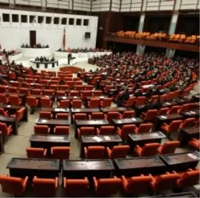 Anayasa Değişikliğinin 2. Turunda, 1. Madde 332 Oyla Kabul Edildi Anayasa Değişikliğinin 2. Turunda, 1. Madde 332 Oyla Kabul Edildi