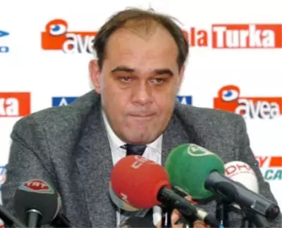 Demirören Tek Yetkili Olarak Yeni Teknik Adam Arayışlarına Başlayacak Demirören Tek Yetkili Olarak Yeni Teknik Adam Arayışlarına Başlayacak