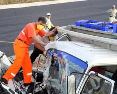 Yozgat'ta Trafik Kazası 2 Ölü 10 Yaralı