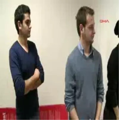 İzmir - Strese Karşı `Kahkaha Yogası´ İzmir - Strese Karşı `Kahkaha Yogası´