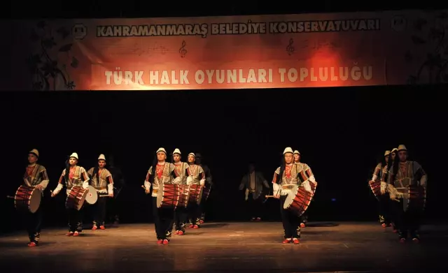 Kurtuluş Düğünü-2 Sahnelendi