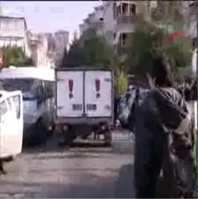 Kıvırcık Ali'nin Sanatçı Dostları Şokta