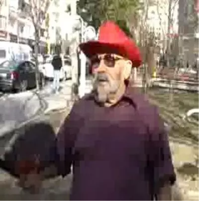 Bu Adamı Gören Üşüyor Bu Adamı Gören Üşüyor