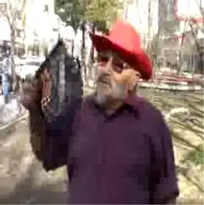 Bu Adamı Gören Üşüyor Bu Adamı Gören Üşüyor