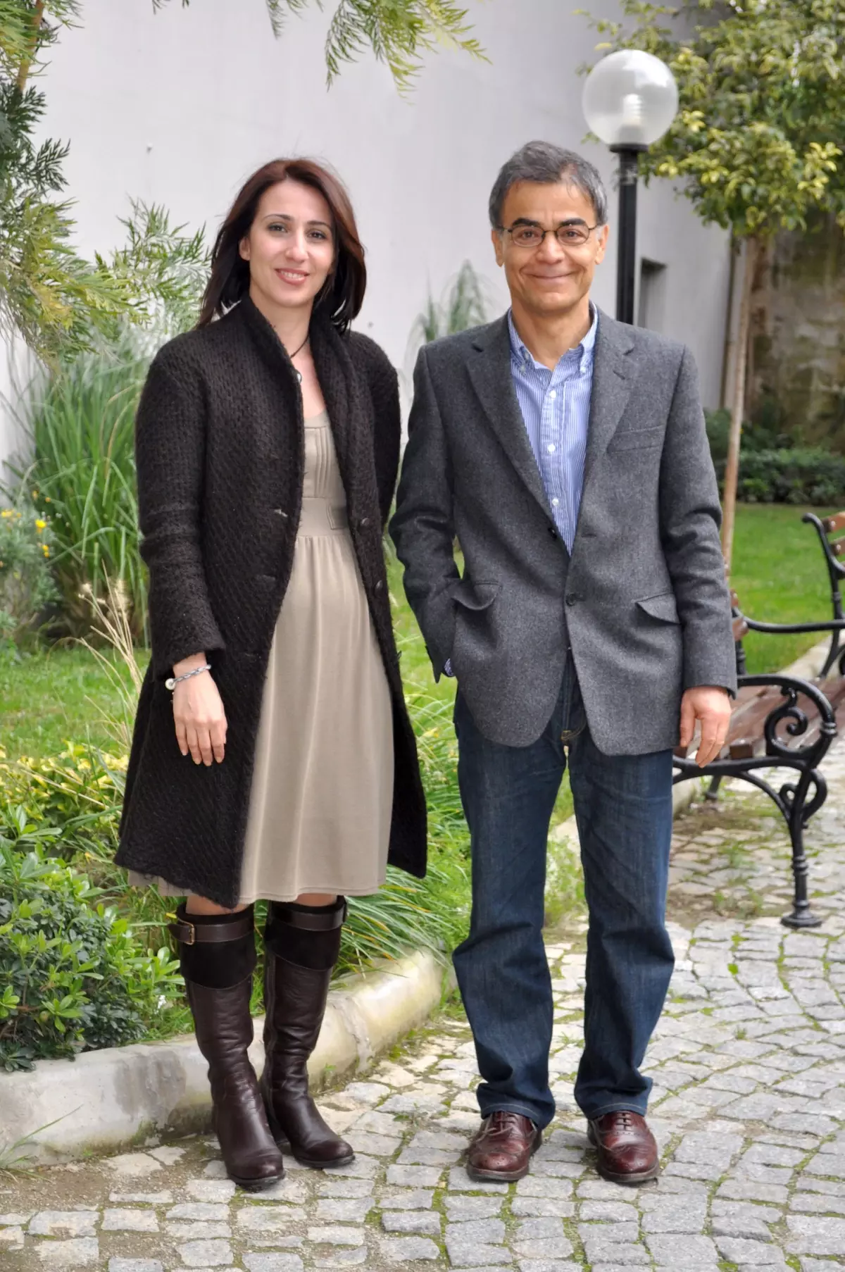 Who S Who Ansiklopedisine Izmir Universitesi Nden Iki Isim Daha Eklendi Haber