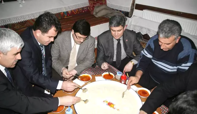 Yozgat'ta Arabaşı Geceleri Devam Ediyor Yozgat'ta Arabaşı Geceleri Devam Ediyor