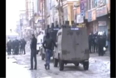 Yüksekova'da Olaylar 2. Gününde Yüksekova'da Olaylar 2. Gününde