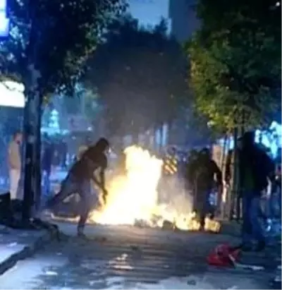 Iğdır'da Bir Market ve Otomobillere Molotoflu Saldırı Yapıldı Iğdır'da Bir Market ve Otomobillere Molotoflu Saldırı Yapıldı
