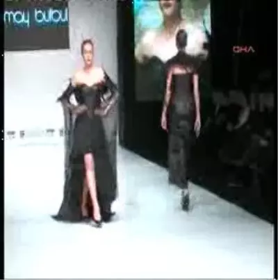İzmir Büyücüsü, Podyumda İzmir Büyücüsü, Podyumda