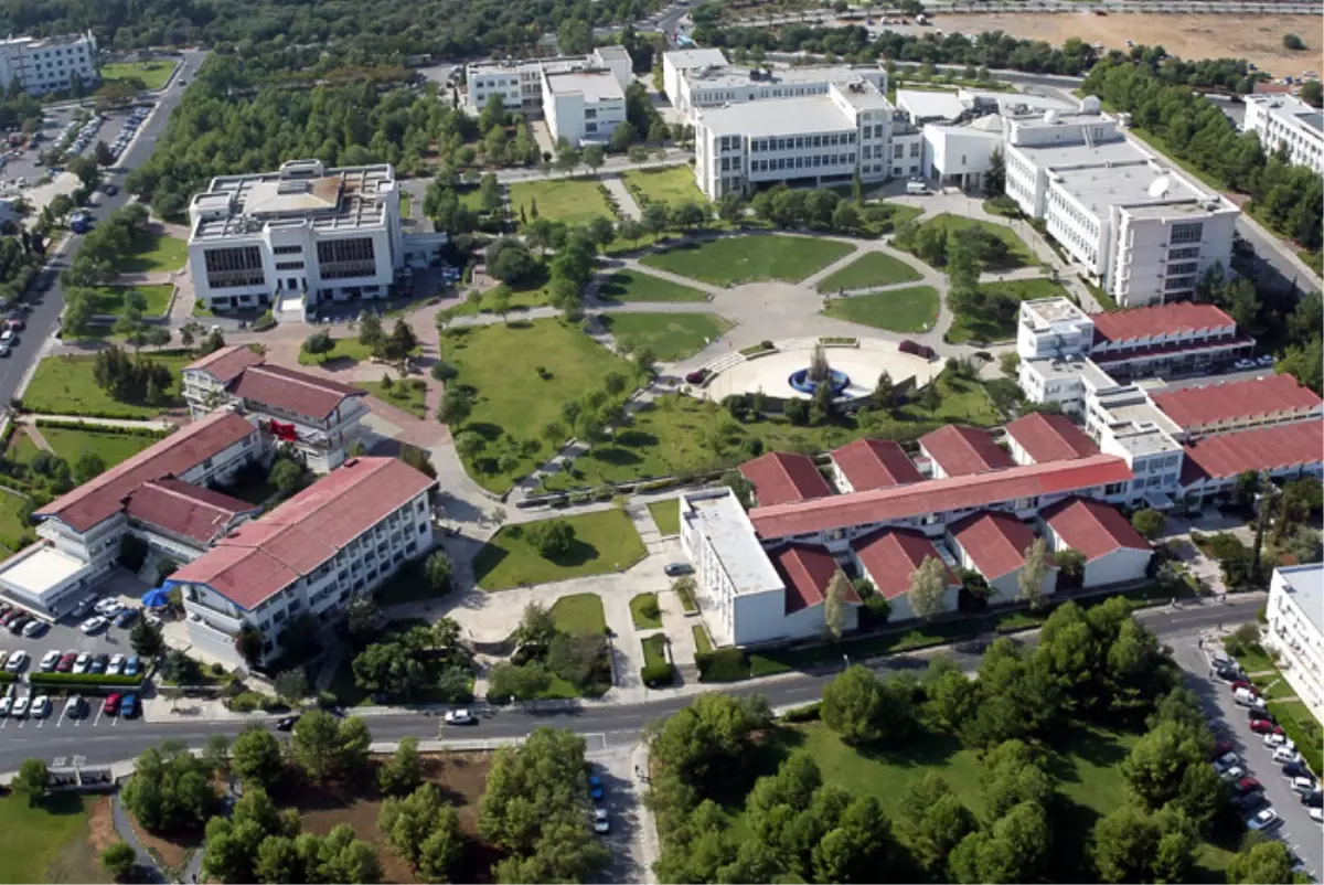 Akdeniz university. Восточно-Средиземноморский университет (Emu). Восточный Средиземноморский университет Северного Кипра. Акдениз университет. Фамагуста университет.