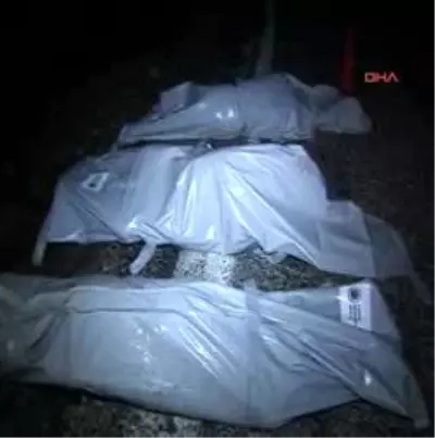 Alanya'da Trafik Kazası: 3 Ölü Alanya'da Trafik Kazası: 3 Ölü