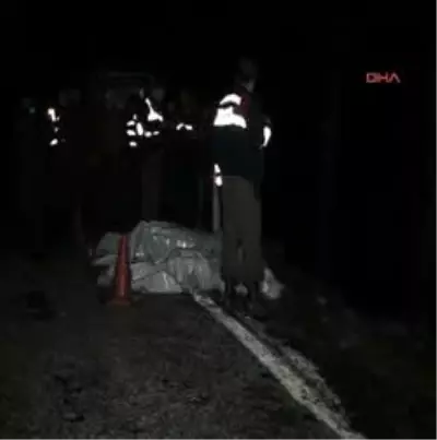 Alanya'da Trafik Kazası: 3 Ölü Alanya'da Trafik Kazası: 3 Ölü
