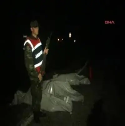 Alanya'da Trafik Kazası: 3 Ölü Alanya'da Trafik Kazası: 3 Ölü