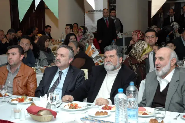 Eminevim, Antalya�da Ev Sahibi Yaptığı Ailelere Tapularını Dağıttı