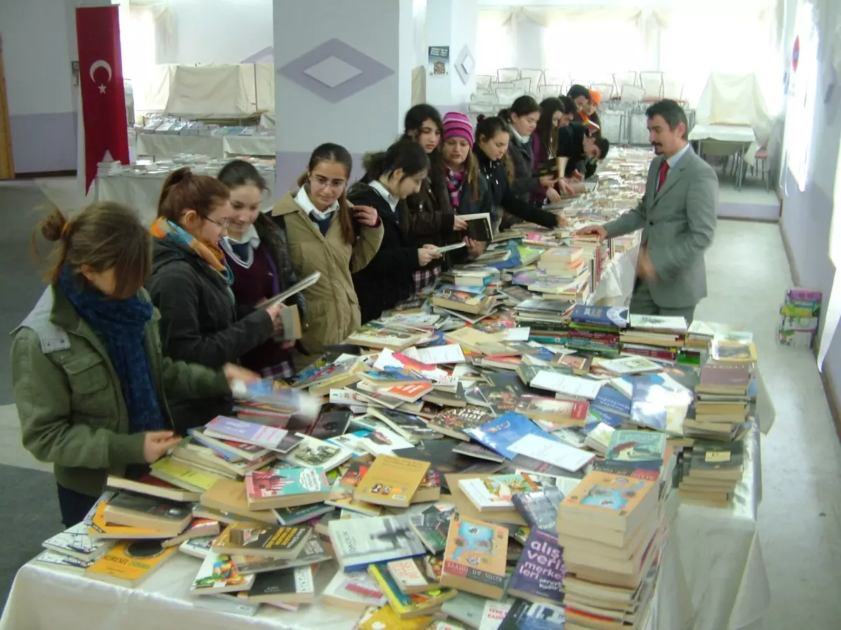 Sinop'un İlk Kitap Fuarı Açıldı