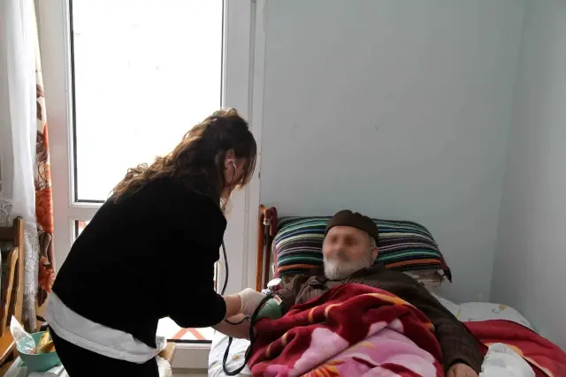Evde Bakım Hizmeti Karlı Havada Aralıksız Devam Etti Haberler