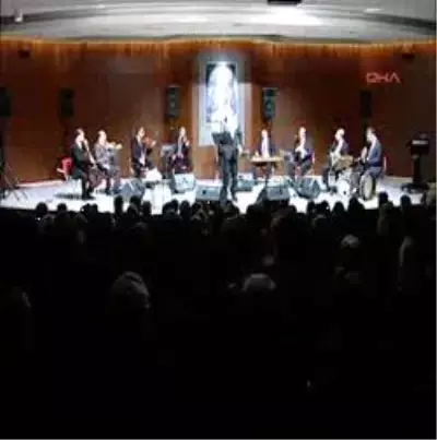 Sakıp Sabancı Sevdiği Şarkılarla Anıldı Sakıp Sabancı Sevdiği Şarkılarla Anıldı