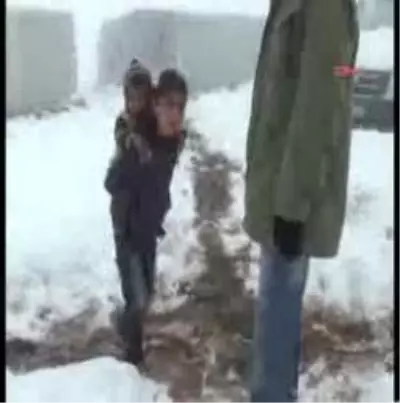 Karda Mahsur Kalan Aileleri Kurtarma Operasyonu