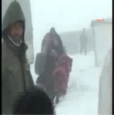 Karda Mahsur Kalan Aileleri Kurtarma Operasyonu