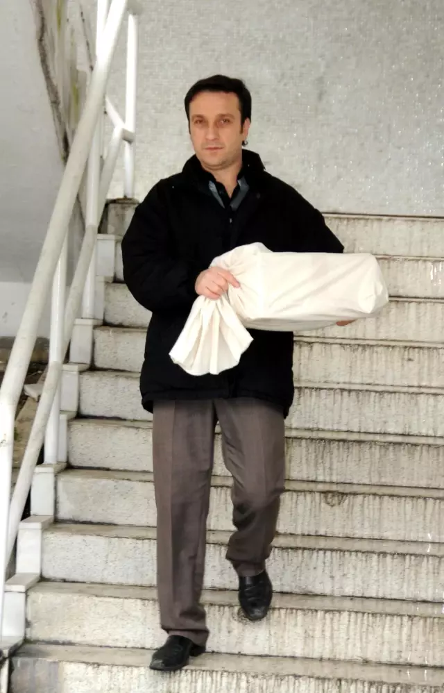 Hastanede &quot;İğne İle Bebek Düşürten&quot; Doktora Soruşturma