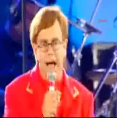 Elton John Temmuz'da Türkiye'de