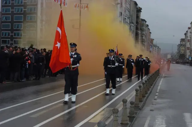 Kim Bunlar? Bozkurtlar!