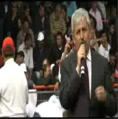 Altın Kemer'i Bakan Gönül Taktı Altın Kemer'i Bakan Gönül Taktı