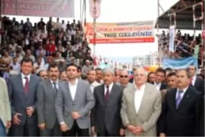 Altın Kemeri Bakan Vecdi Gönül Taktı Altın Kemeri Bakan Vecdi Gönül Taktı