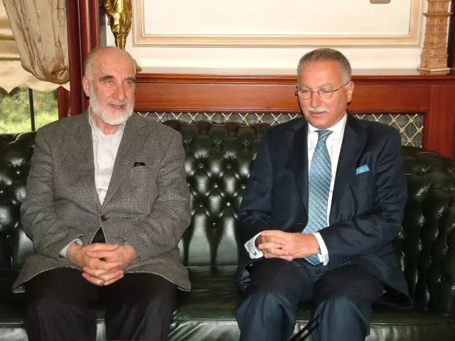 İKÖ Genel Sekreteri İhsanoğlu: Teröristi Öldürmekle Terörizm Bitmez