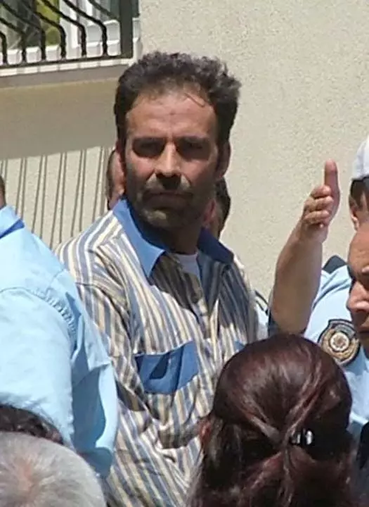Çöp Kamyonunun Altında Öldü Çöp Kamyonunun Altında Öldü