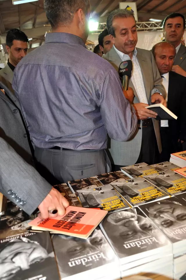 Diyarbakır'da Olayların Gölgesinde Kitap Fuarı