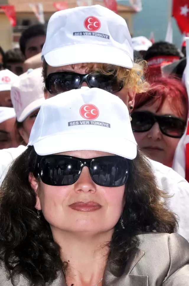 Bahçeli, 'yolsuzluklarla Mücadele Etmezsem Namerdim' Bahçeli, 'yolsuzluklarla Mücadele Etmezsem Namerdim'