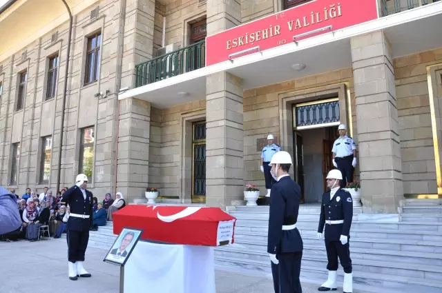 Kaymakam Balcı Eskişehir'de Toprağa Verildi Kaymakam Balcı Eskişehir'de Toprağa Verildi