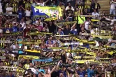 Fenerbahçe Ülker - Galatasaray Cafe Crown Karşılaşması Fenerbahçe Ülker - Galatasaray Cafe Crown Karşılaşması