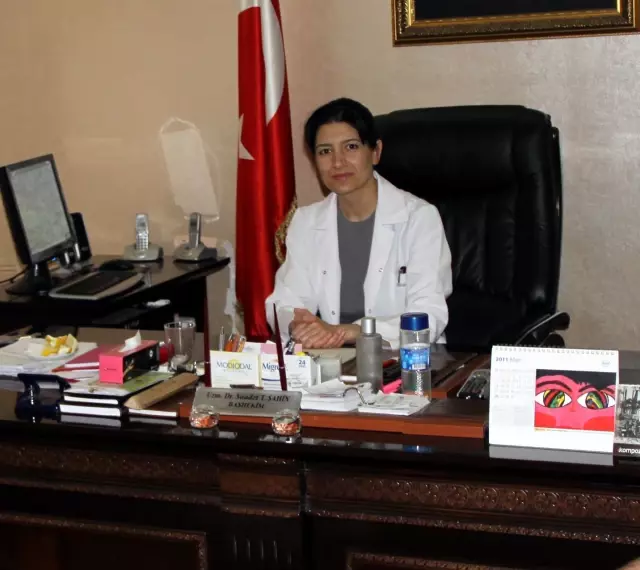 Kadın Başhekim 'Rüşvet'ten Tutuklandı Kadın Başhekim 'Rüşvet'ten Tutuklandı