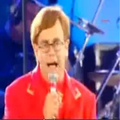 İstanbul Konseri Öncesi Elton John'un İlginç İstekleri