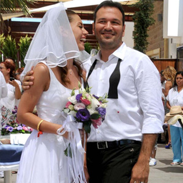Ali Sunal Ve Gokce Bahadir Evlendi Magazin Haberleri