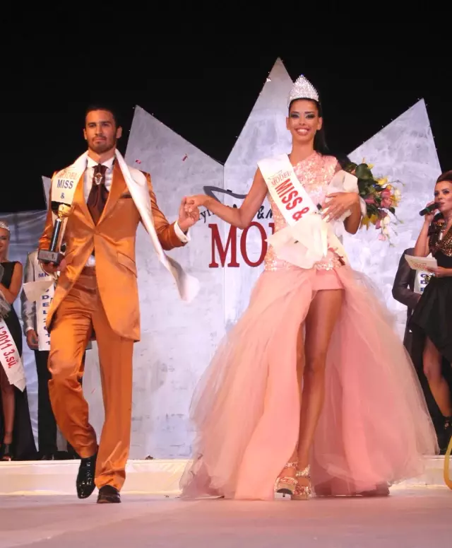 Model Yarışmasında Ünlüler Geçidi Haberler Magazin