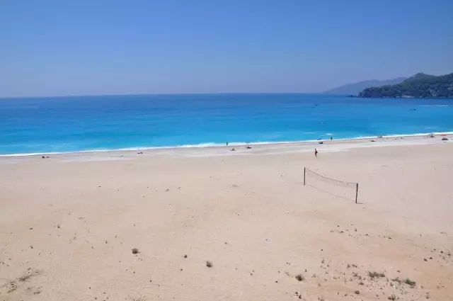 Ramazan Ayı ile Birlikte Sahiller Yabancı Turistlere Kaldı Ramazan Ayı ile Birlikte Sahiller Yabancı Turistlere Kaldı